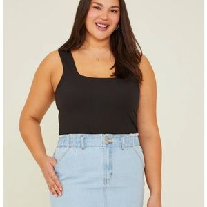 NWOT ARULA Black Emma Bodysuit Square Rounded Neck Sleeveless Bodysuit Size B